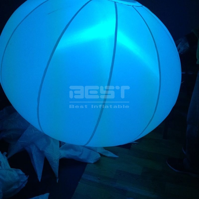 New Arrival Waterproof 60cm giant Inflatable Glow Beach Balls led beach ball inflatable light up beach ball