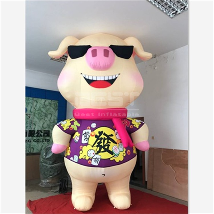 Advertising Inflatables Inflatable Cartoon Character Giant Inflatable Pig Figure For Promotion