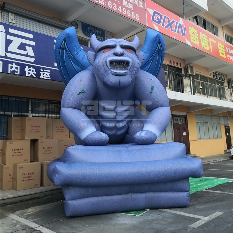 OEM Design Halloween The Gargantuan Inflatable Gargoyle with Led Light For Advertising