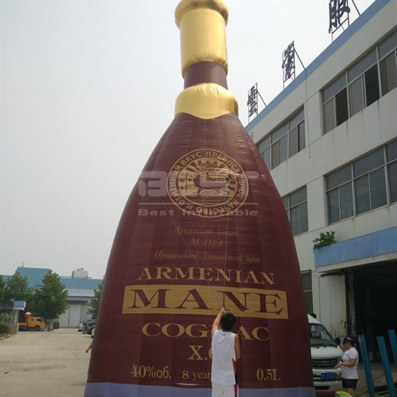 Custom outdoor campaign inflatable advertising model inflatable xo bottle