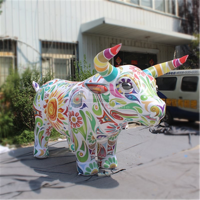 Colorful inflatable parade bull costume , city street party ideas inflatable bull costume colorful pattern