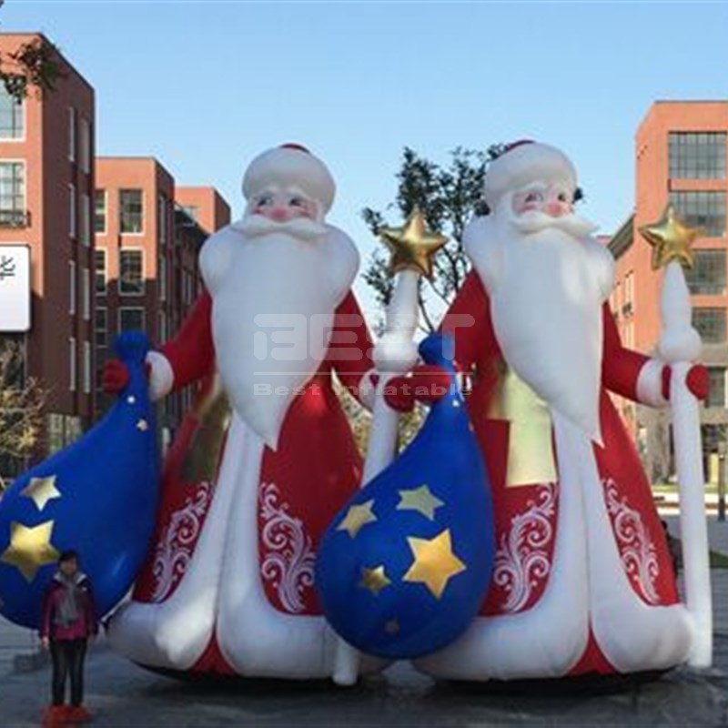 Christmas decoration giant santa claus inflatable with gift bag